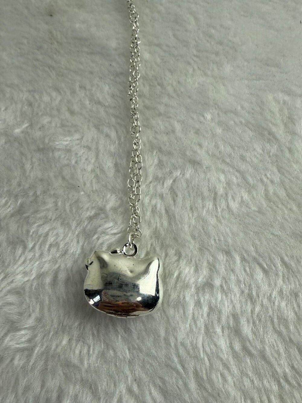 Hello Kitty necklace in silver - Picture 2 of 4
